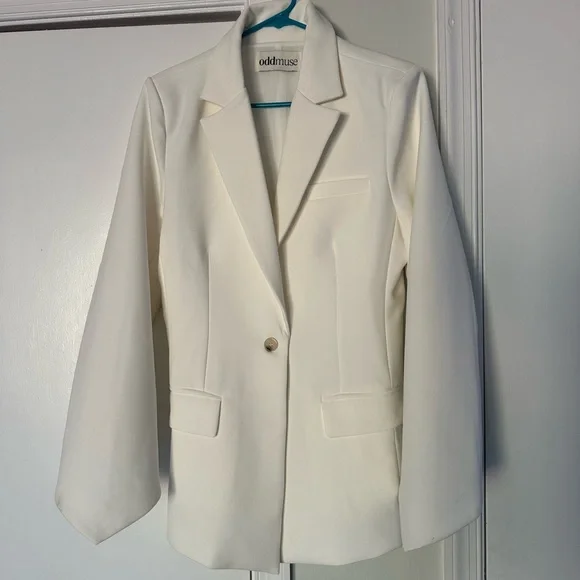 Odd Muse Elegant White Belt Blazer - Picture 2 of 8